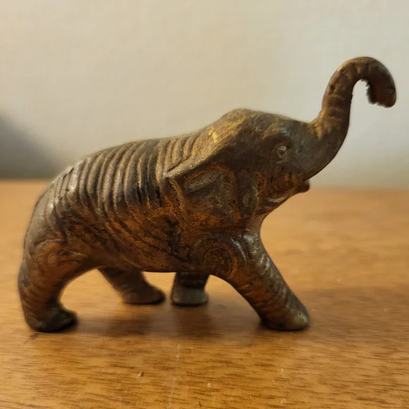 Vintage Brass Elephant Figurine - Picture 1 of 4